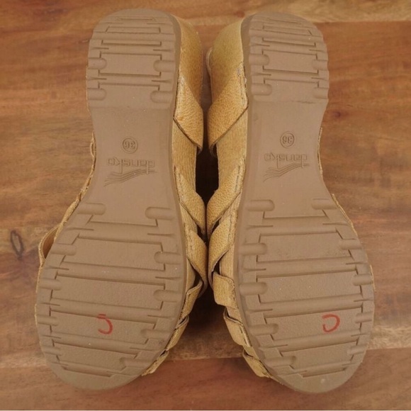 Dansko Womens Tinley Sandals Wedge Heel Slingback Beige Leather 36EU - 5.5/6 US - Picture 9 of 9